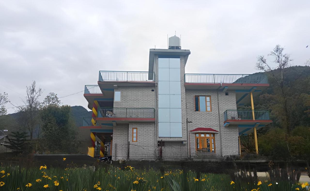 Travelodge Homestay Bīr Exteriör bild